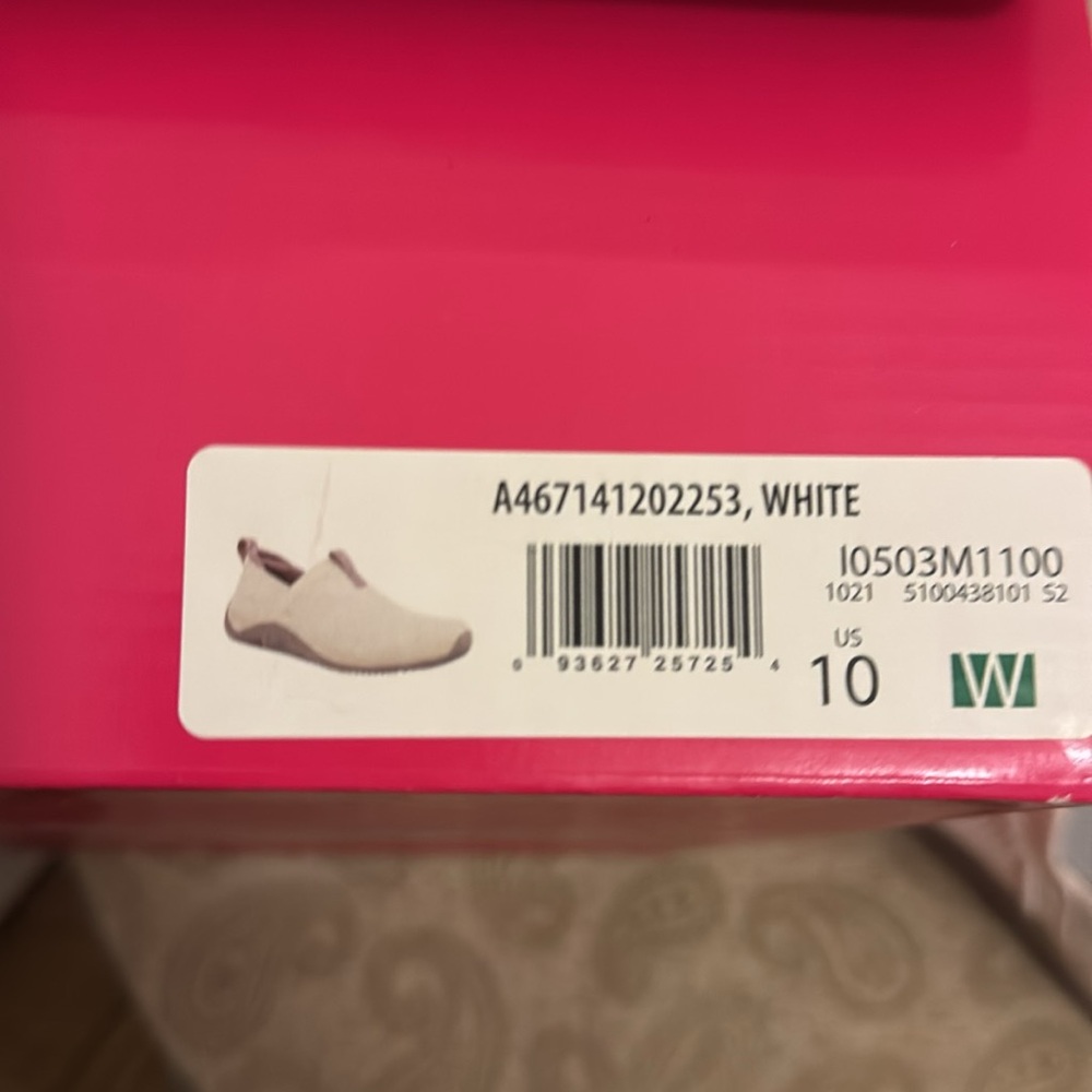 Ryka Trail Knit Slip-Ons - Echo Ease Cool Tones
White 10 Wide - Picture 12 of 12